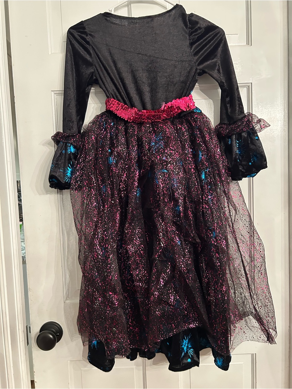 Girls light up witch Costume Dress 4-6 - Picture 3 of 5